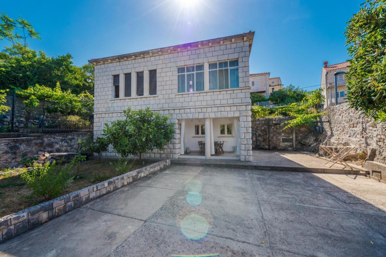 Apartment Near Old Town, Free Parking & Huge Garden Dubrovnik Ngoại thất bức ảnh